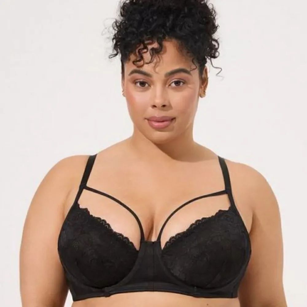 Torrid Satin And Lace Retro Underwire Bra